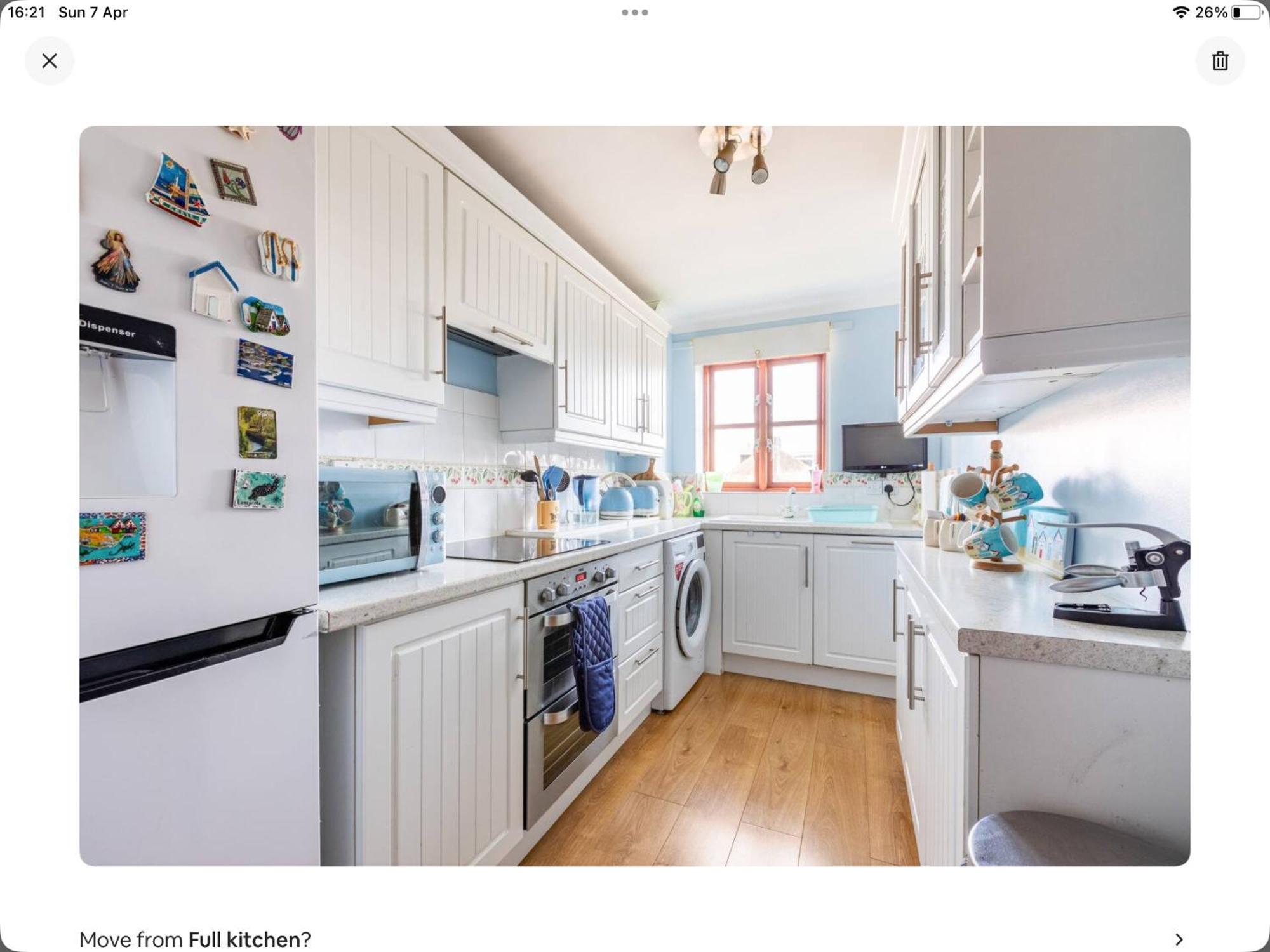 2 Bedrooms Apartment With Free Parking Lancing Exterior photo